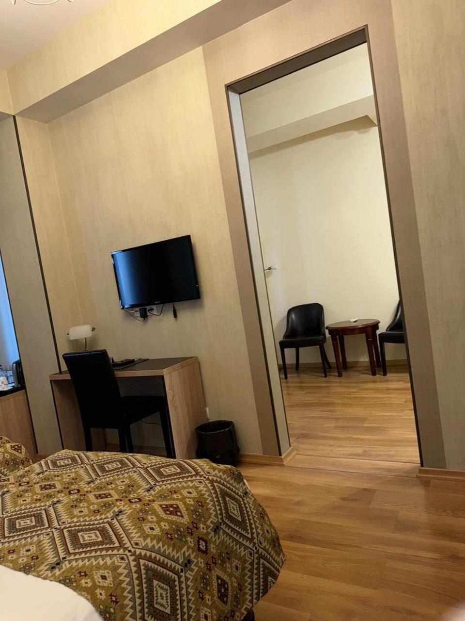 Hotel Diamond Tbilisi Buitenkant foto